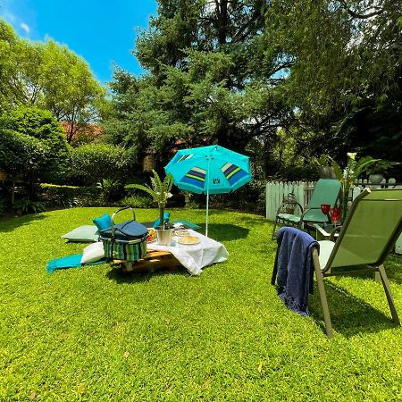 Amoris Guest House-Lynnwood Pretoria-Noord エクステリア 写真
