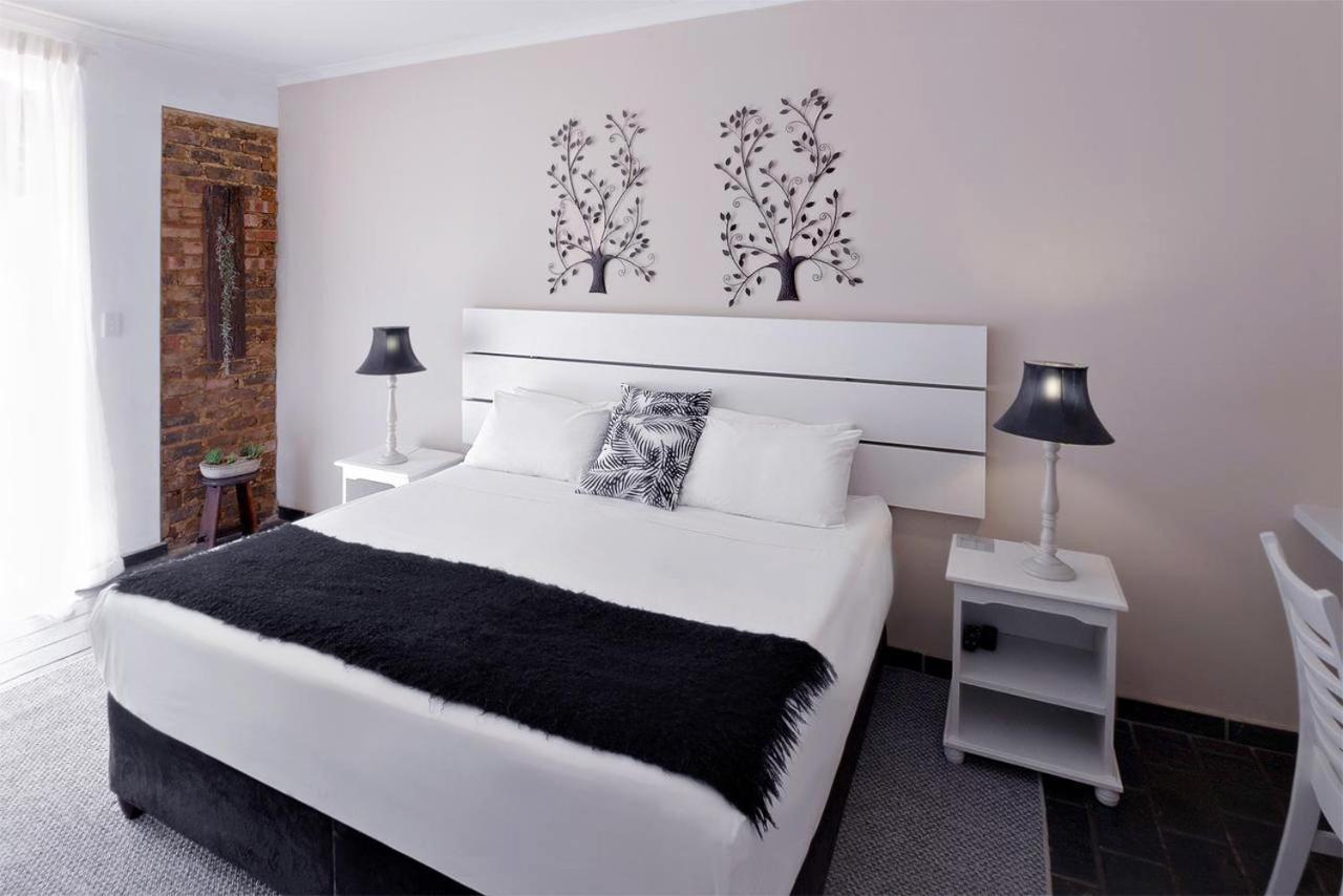 Amoris Guest House-Lynnwood Pretoria-Noord エクステリア 写真