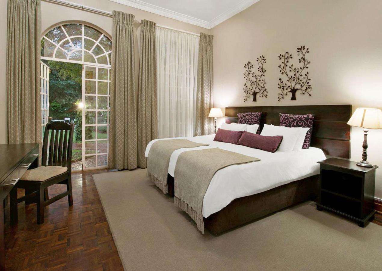 Amoris Guest House-Lynnwood Pretoria-Noord エクステリア 写真
