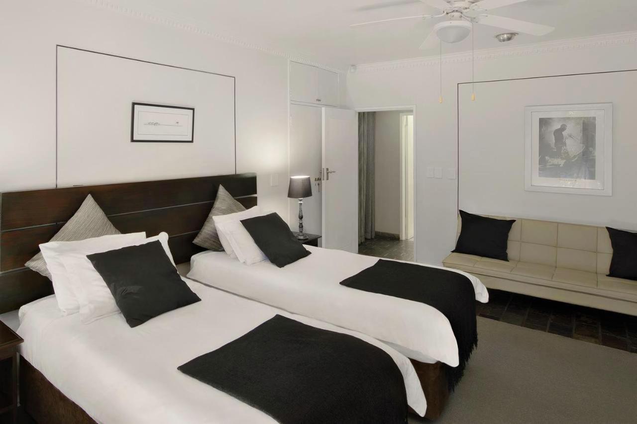 Amoris Guest House-Lynnwood Pretoria-Noord エクステリア 写真