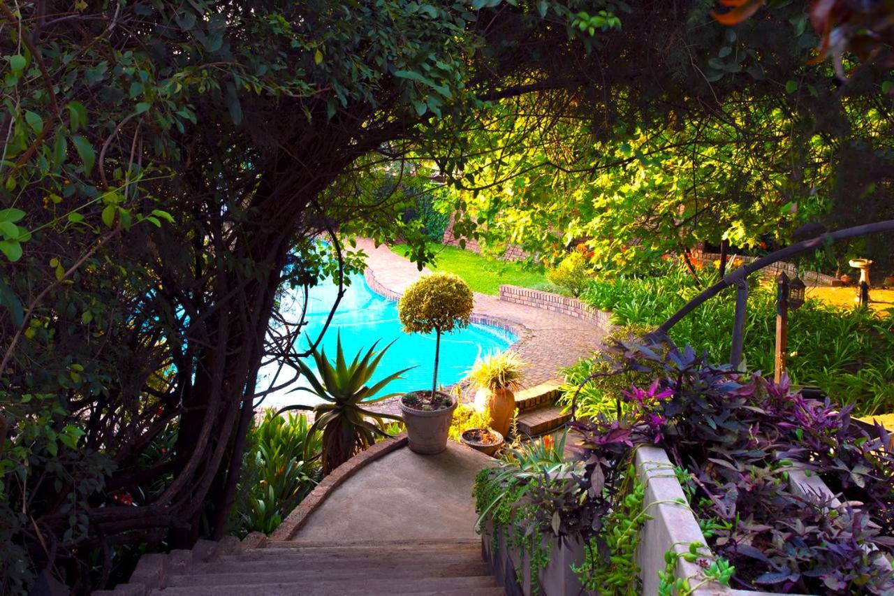 Amoris Guest House-Lynnwood Pretoria-Noord エクステリア 写真