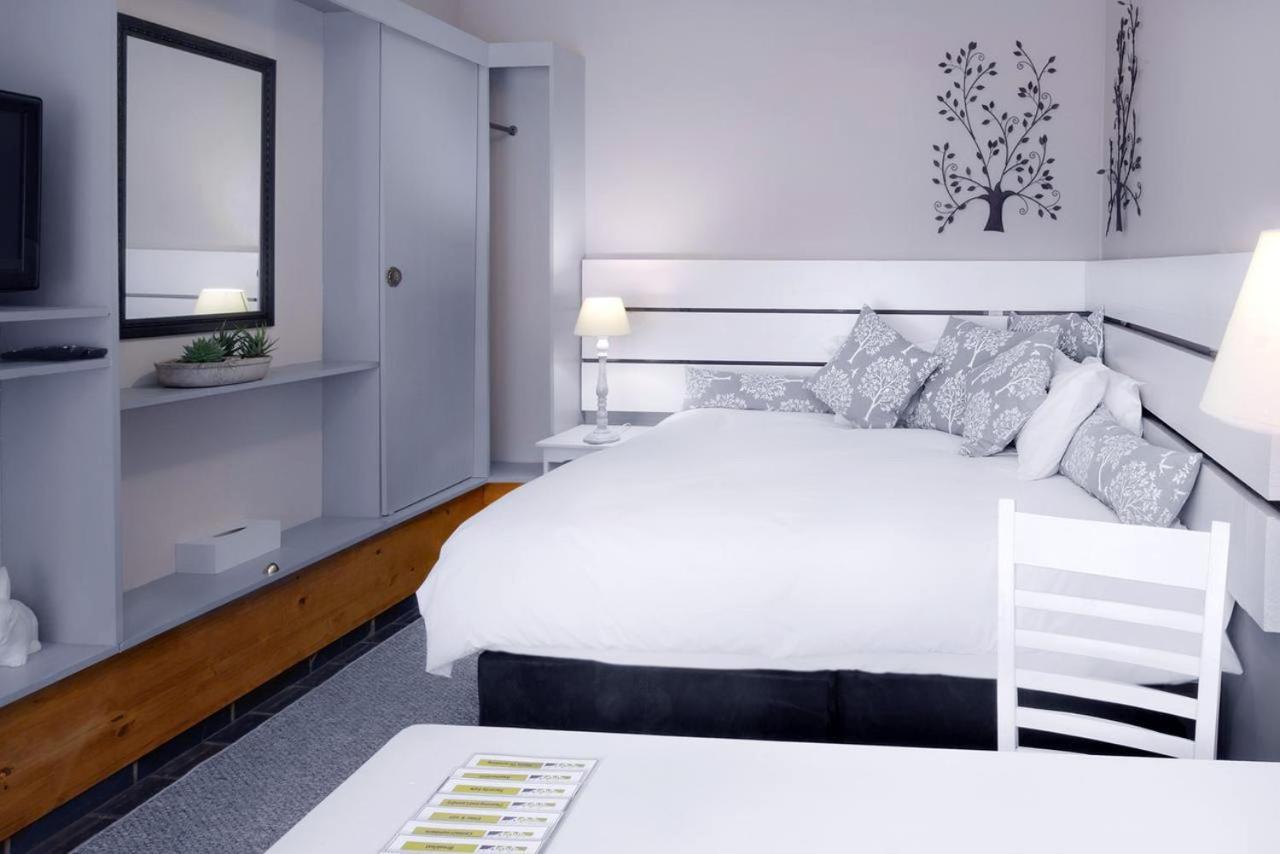 Amoris Guest House-Lynnwood Pretoria-Noord エクステリア 写真