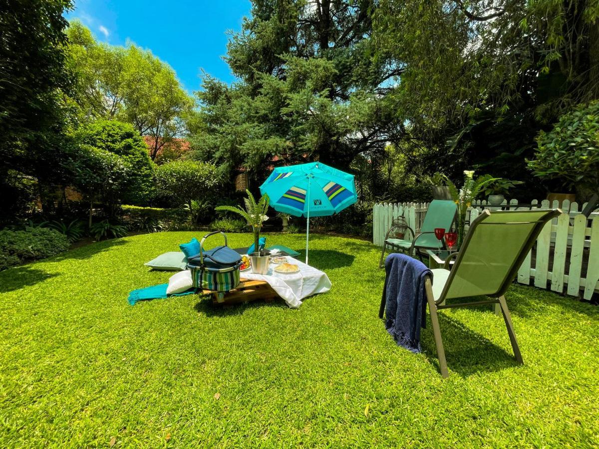 Amoris Guest House-Lynnwood Pretoria-Noord エクステリア 写真