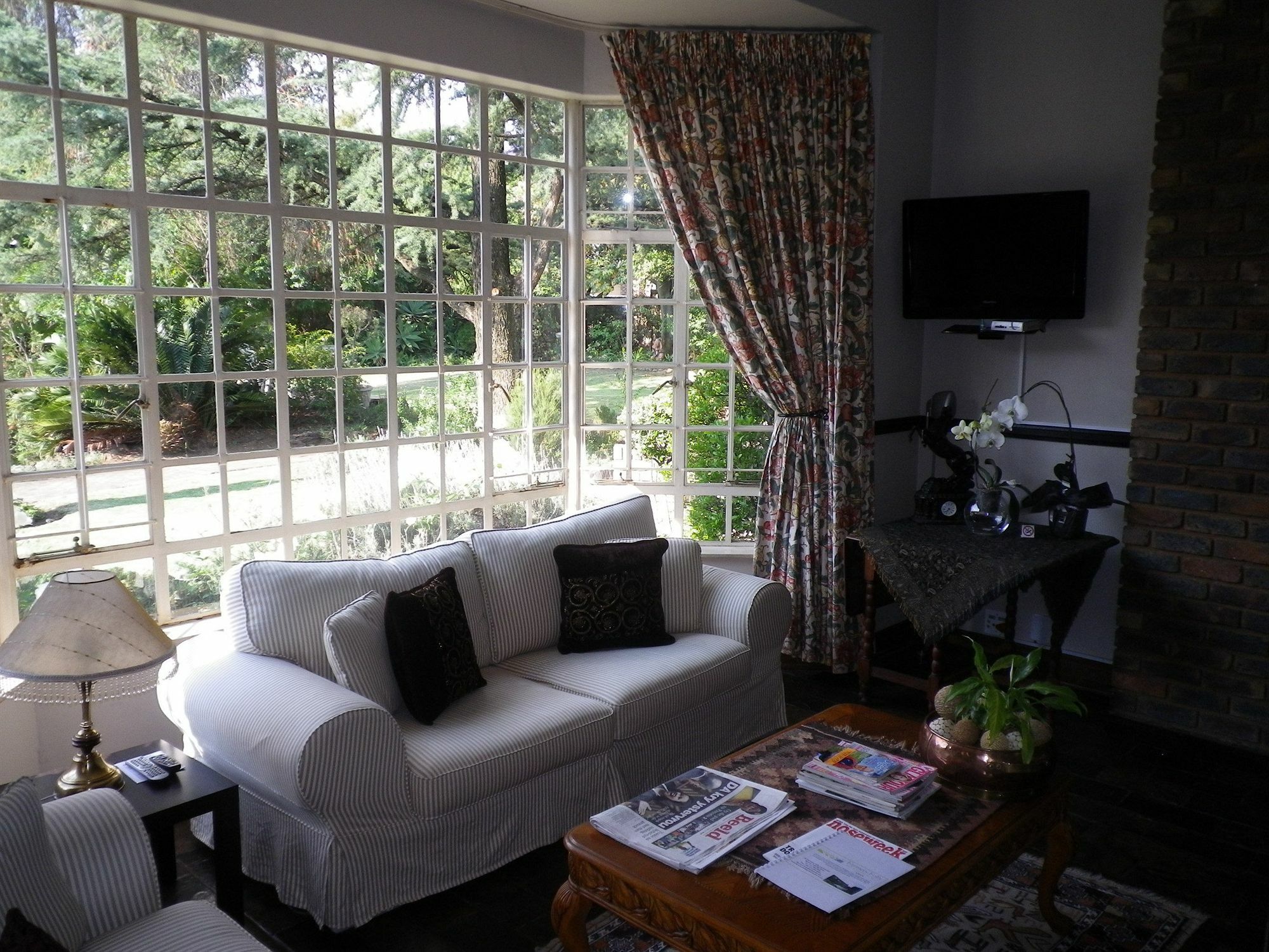 Amoris Guest House-Lynnwood Pretoria-Noord エクステリア 写真