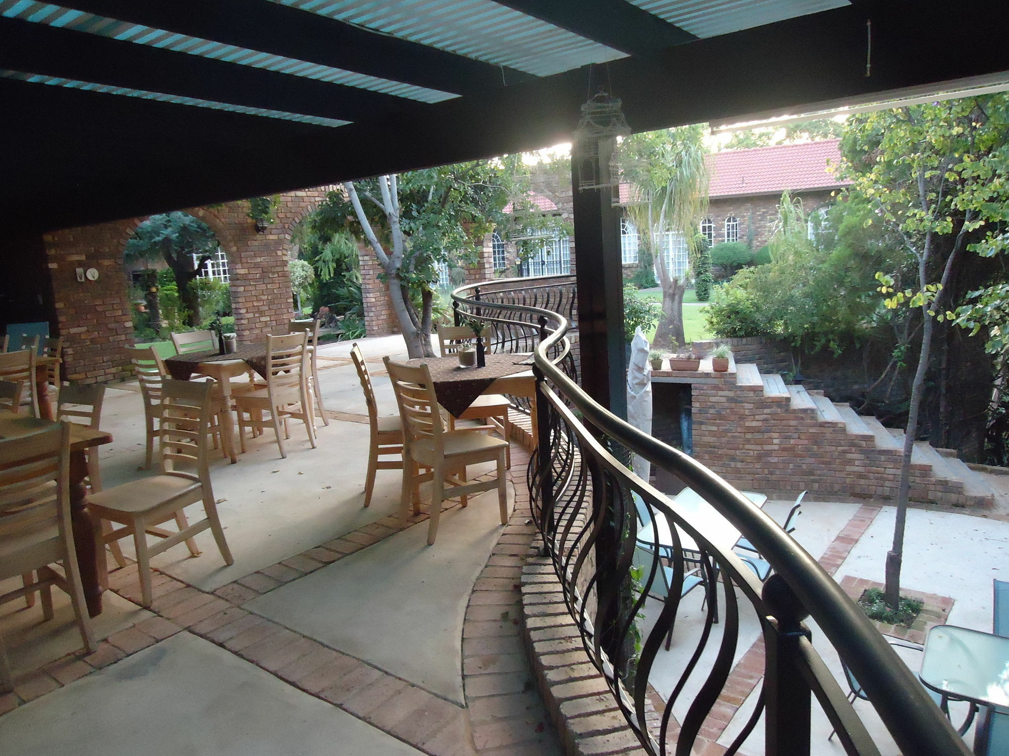 Amoris Guest House-Lynnwood Pretoria-Noord エクステリア 写真